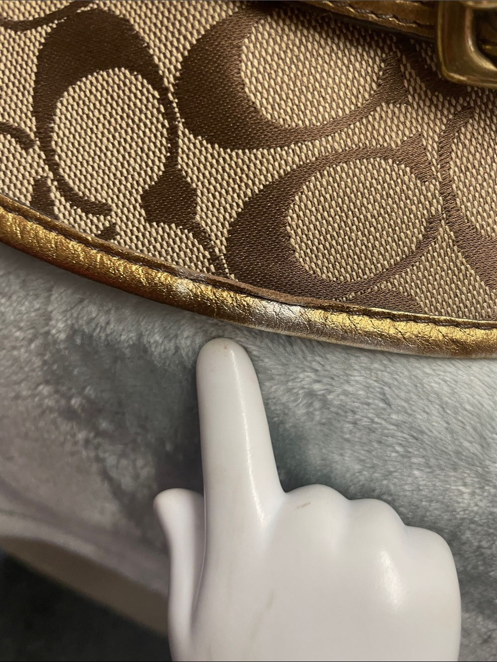 Coach Signature Jacquard Woman’s Bucket Hat - Picture 7 of 12